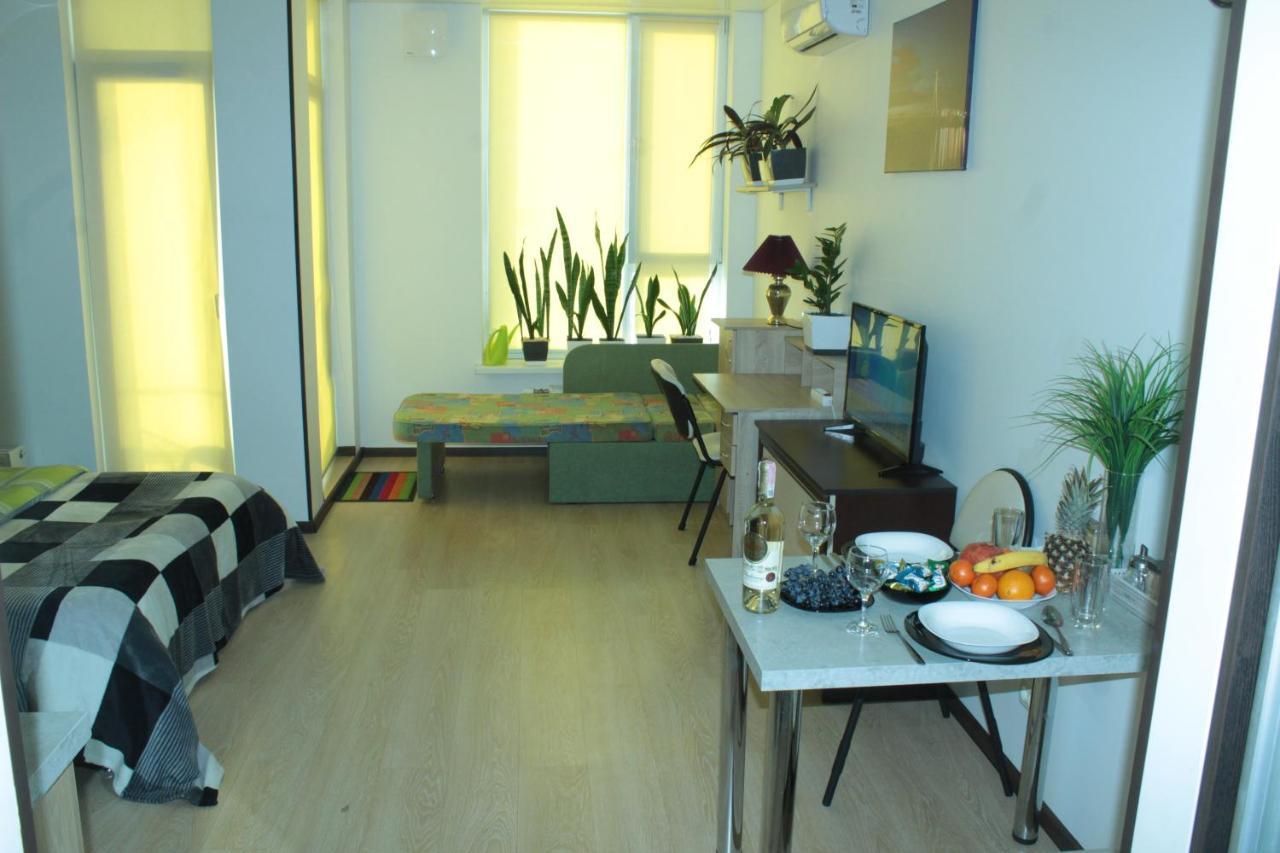 Comfortable Studio Apartments In A Secure Residential Complex Comfort Town Кт-02 Kiev Bagian luar foto